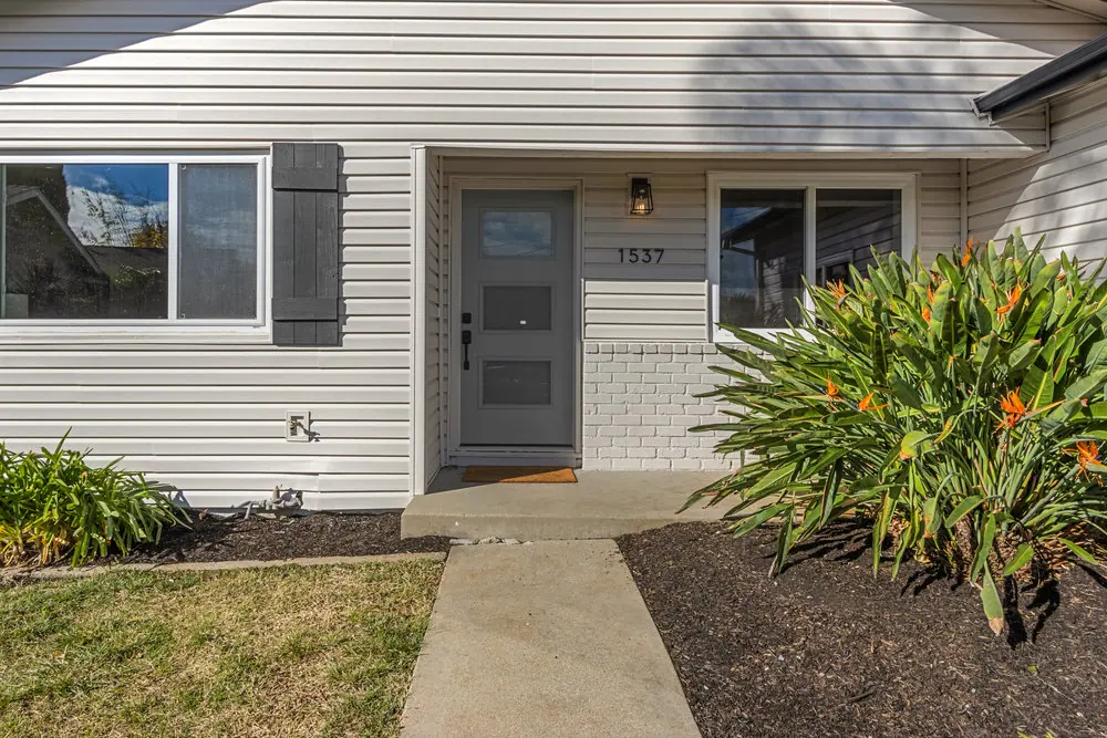 1537 Laverne Ct — completed