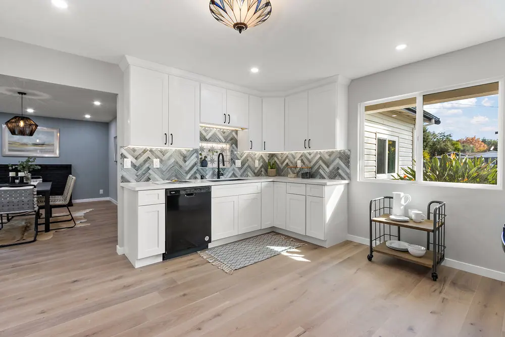 1537 Laverne Ct — completed, photograph 9