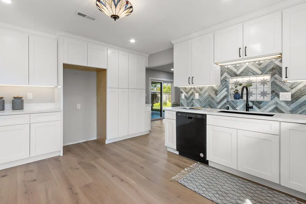 1537 Laverne Ct — completed, photograph 11