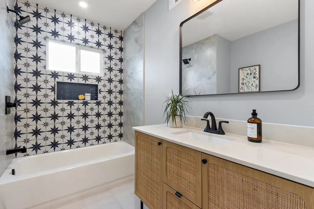 1537 Laverne Ct — completed, photograph 31