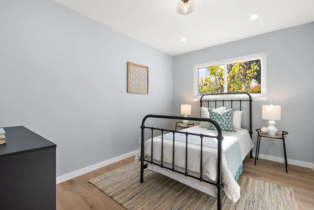 1537 Laverne Ct — completed, photograph 34