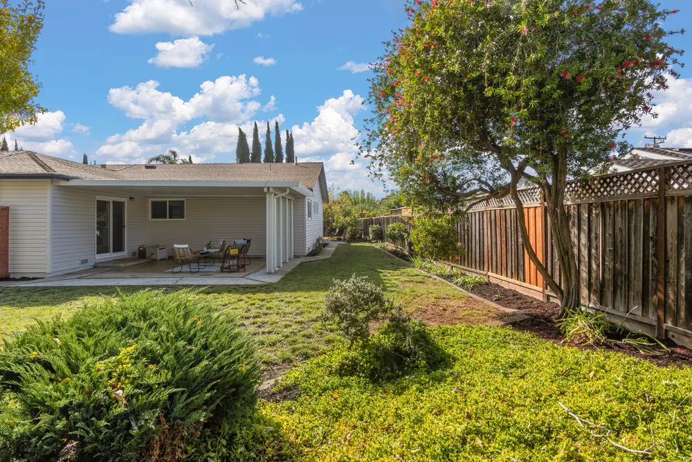 1537 Laverne Ct — completed, photograph 41