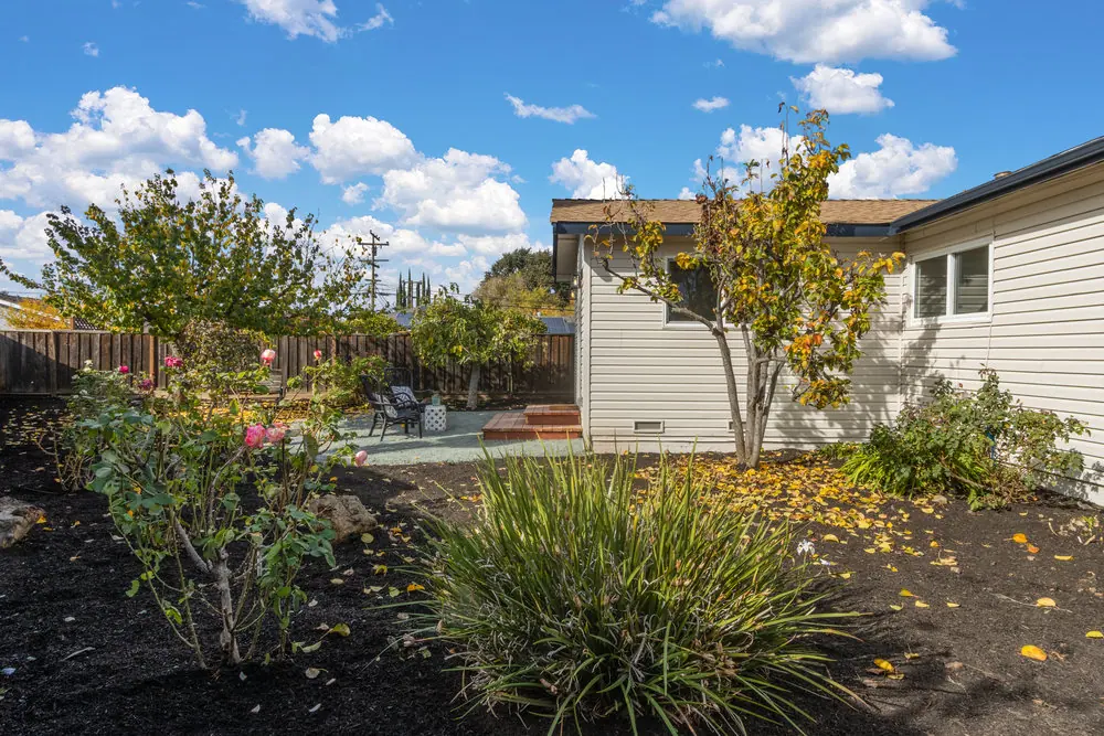 1537 Laverne Ct — completed, photograph 44