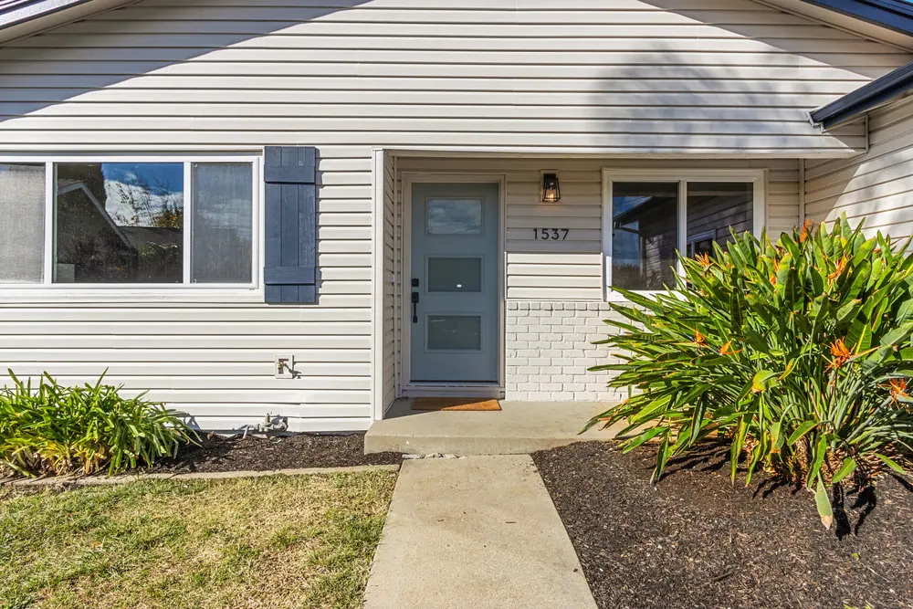 1537 Laverne Ct — completed, photograph 50