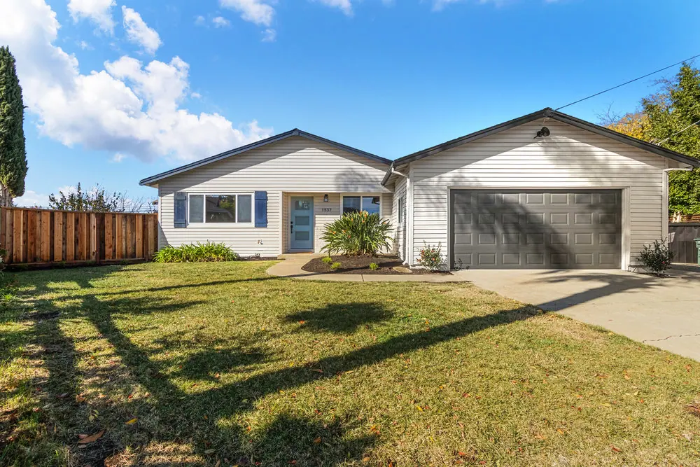 1537 Laverne Ct — completed, photograph 52