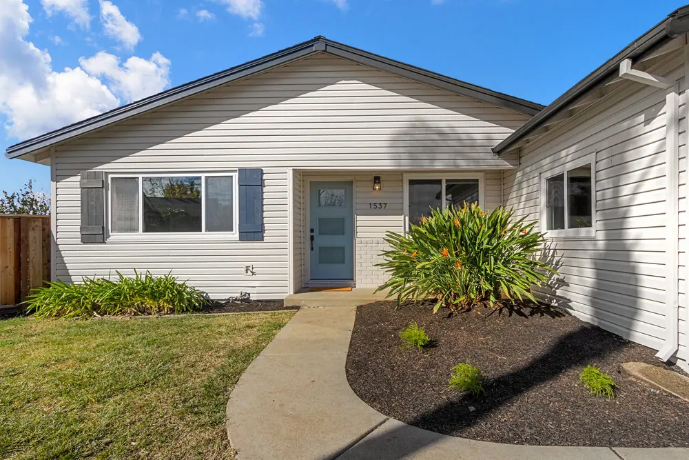 1537 Laverne Ct — completed, photograph 53