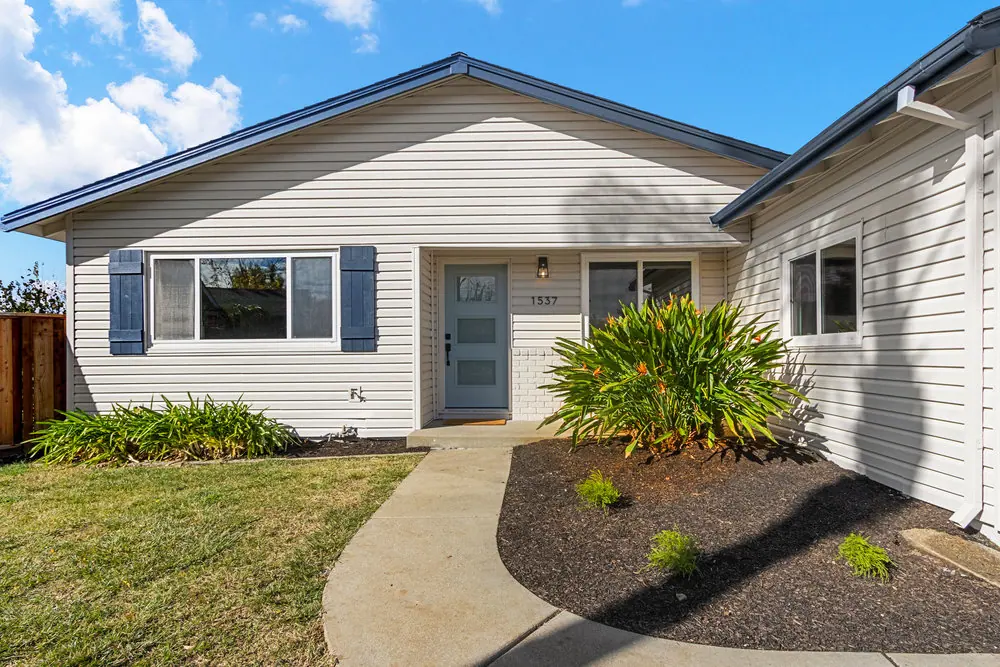 1537 Laverne Ct — completed, photograph 57