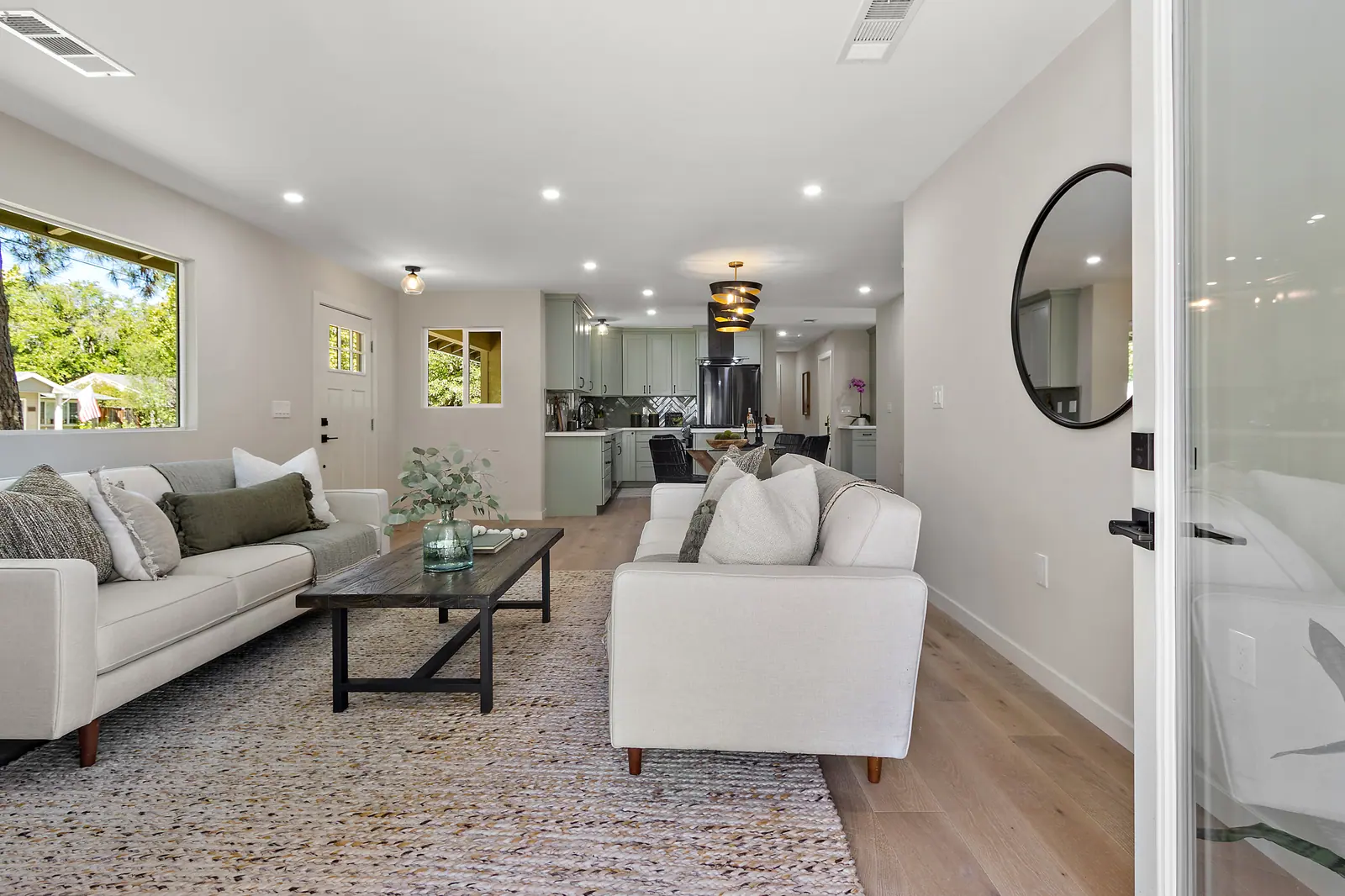 1991 Maybelle Dr — completed, photograph 12