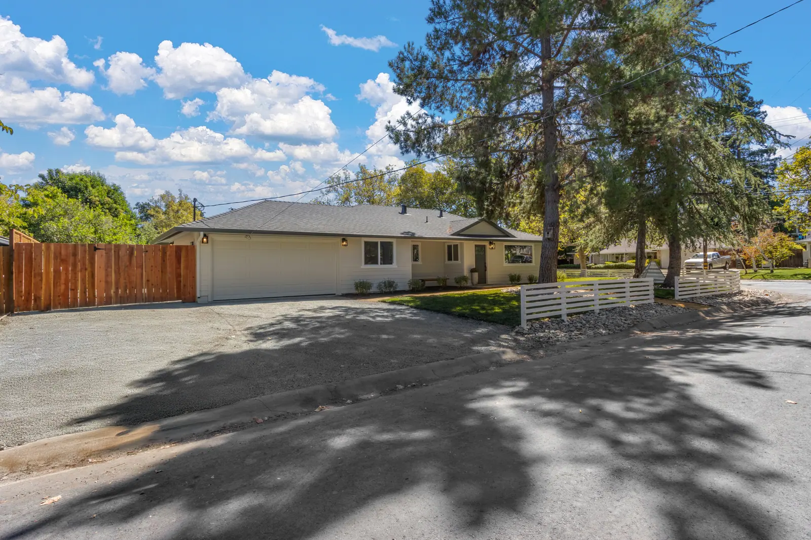 1991 Maybelle Dr — completed, photograph 37