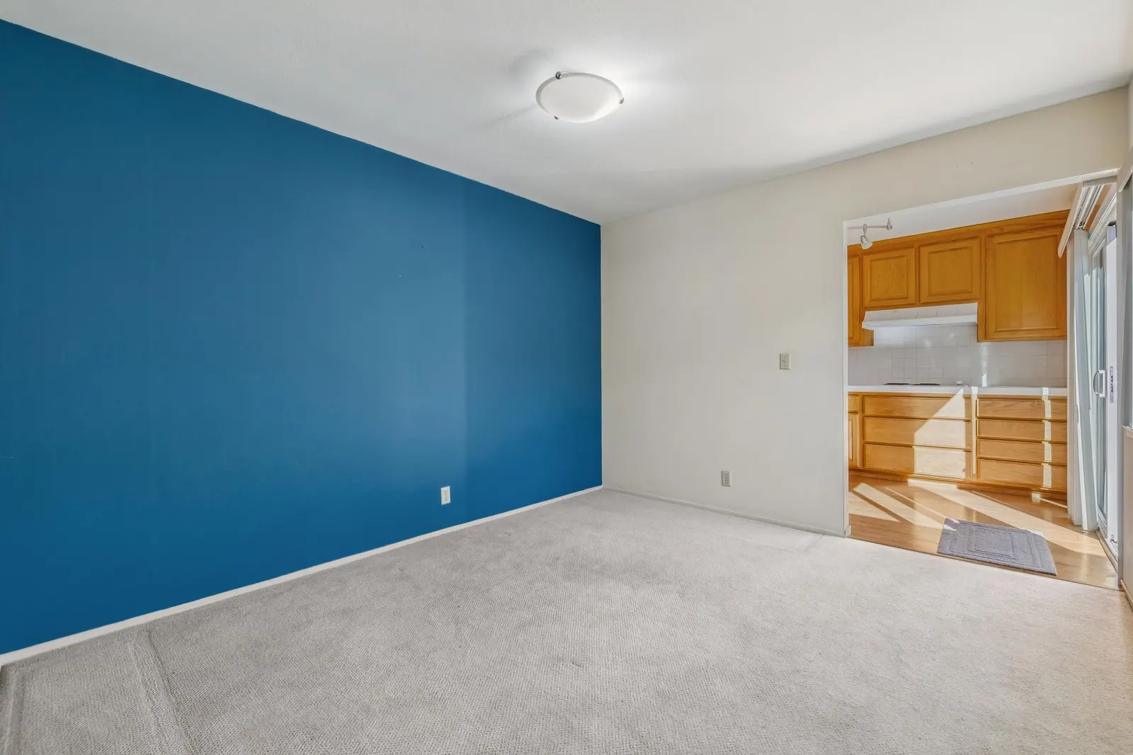 3674 Rossmoor PKWY #5 — original condition, photograph 10
